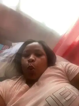 Snapshot of Ashleypumper chatting on 12.27.24 Ashleypumper online show from 12.27.24