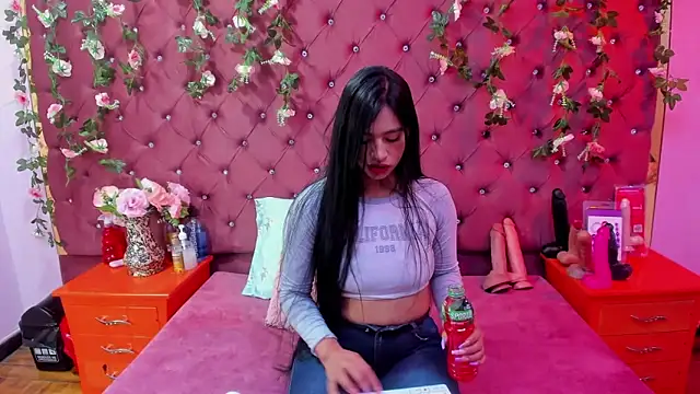 Mariana Prin online show from 09.25.25