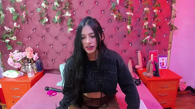 Mariana Prin online show from 10.16.25