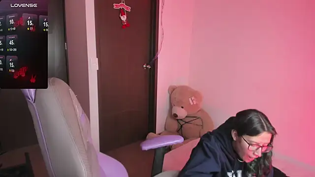 hitomi arata online show from 01.10.25