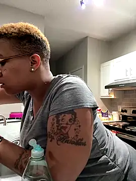 SexyHoneyRedd online show from 12.01.24