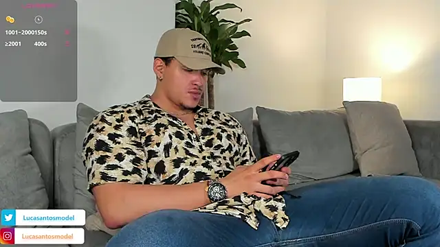 Snapshot of lucasanto_ chatting on 01.11.25 lucasanto online show from 01.11.25