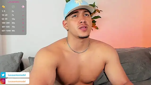 Snapshot of lucasanto_ chatting on 03.04.25 lucasanto online show from 03.04.25