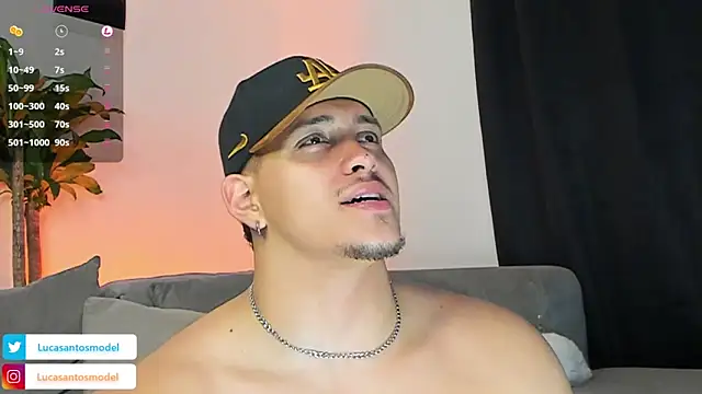 Snapshot of lucasanto_ chatting on 03.05.25 lucasanto online show from 03.05.25