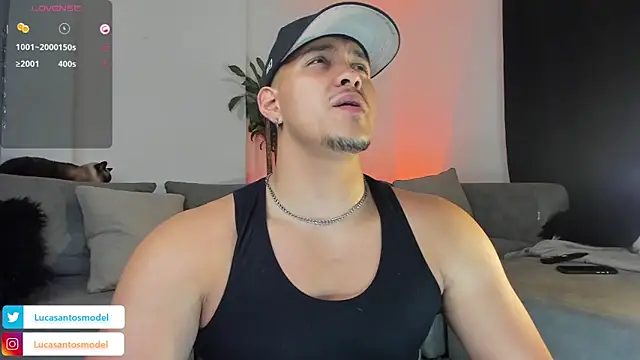 Snapshot of lucasanto_ chatting on 03.19.25 lucasanto online show from 03.19.25