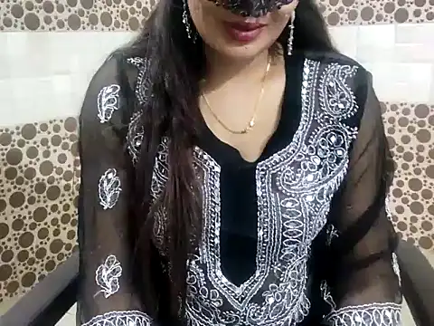 Aarvi Arora online show from 12.05.24