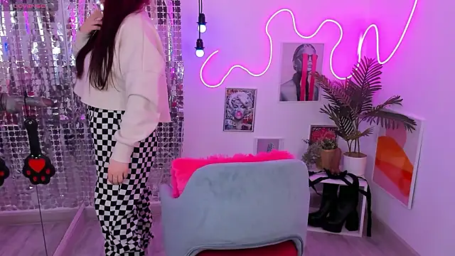 Lily Moonlight online show from 02.12.26