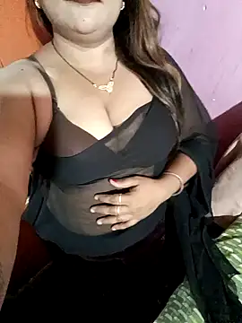 Snapshot of Beautyy38 chatting on 01.11.25 Beautyy38 online show from 01.11.25