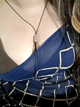 Snapshot of Beautyy38 chatting on 02.09.25 Beautyy38 online show from 02.09.25