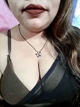 Snapshot of Beautyy38 chatting on 11.03.25 Beautyy38 online show from 11.03.25