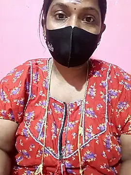 Snapshot of Renuma chatting on 10.02.25 Renuma online show from 10.02.25