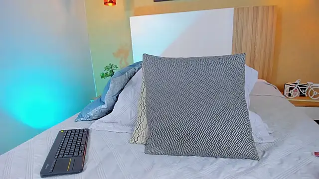 CamilleLynn online show from 03.04.25