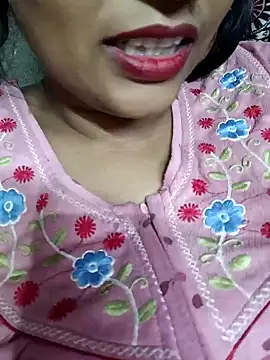 Snapshot of Wifesuman40 chatting on 12.07.24 Wifesuman40 online show from 12.07.24