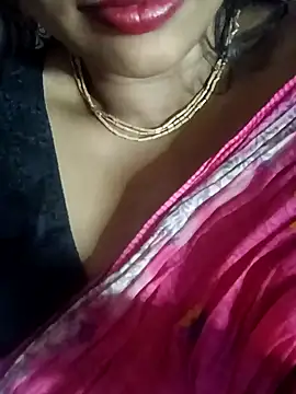 Snapshot of Wifesuman40 chatting on 12.30.24 Wifesuman40 online show from 12.30.24