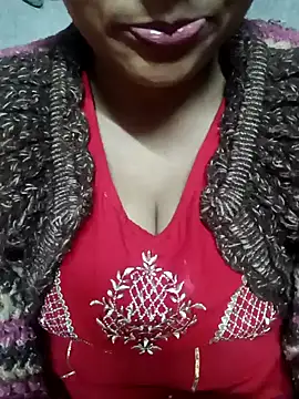 Snapshot of Wifesuman40 chatting on 01.02.25 Wifesuman40 online show from 01.02.25