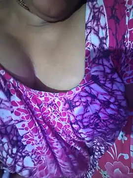 Snapshot of Wifesuman40 chatting on 11.05.25 Wifesuman40 online show from 11.05.25