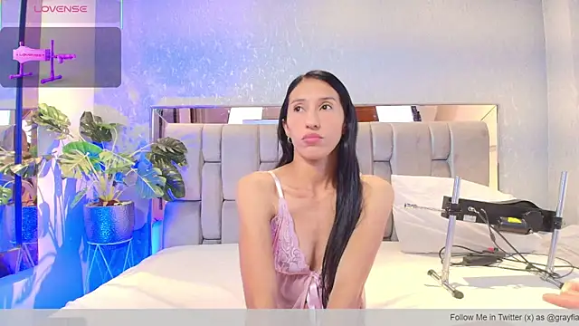 Snapshot of RoseTaylor__ chatting on 02.01.26 RoseTaylor online show from 02.01.26