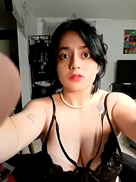 Lin-cute online show from 02.21.25