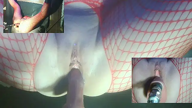 Snapshot of Tweetyke chatting on 10.08.25 Tweetyke online show from 10.08.25