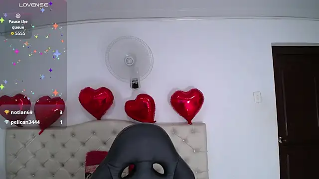 cristal horny19 online show from 09.15.25