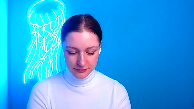 Snapshot of Fantasy_July chatting on 12.14.24 Fantasy July online show from 12.14.24