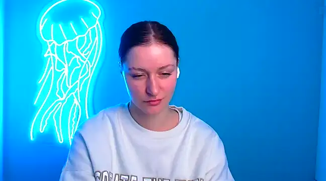 Snapshot of Fantasy_July chatting on 12.19.24 Fantasy July online show from 12.19.24