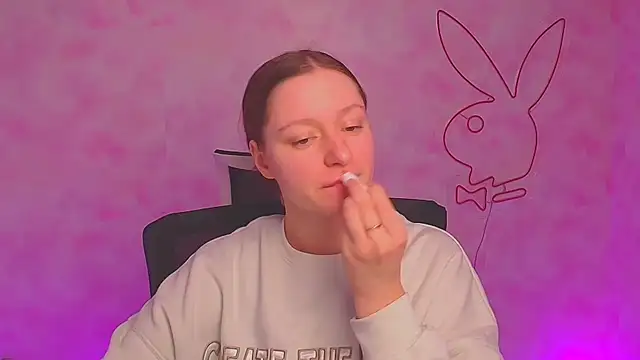 Snapshot of Fantasy_July chatting on 01.13.25 Fantasy July online show from 01.13.25