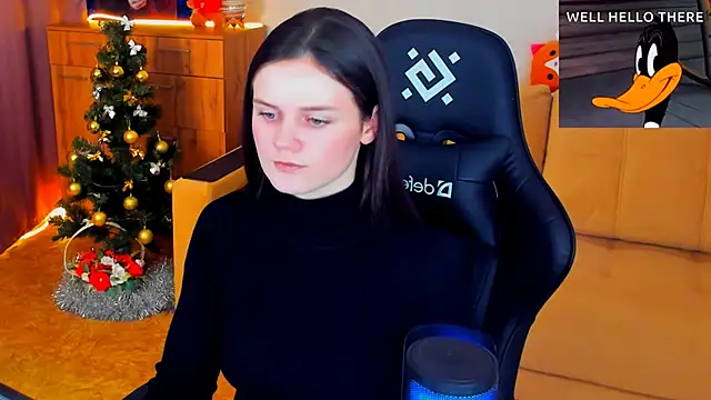 Snapshot of Lora_Cain chatting on 12.22.24 Lora Cain online show from 12.22.24