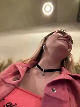 Snapshot of -Sexy_Barbie- chatting on 02.10.25 -Sexy Barbie- online show from 02.10.25