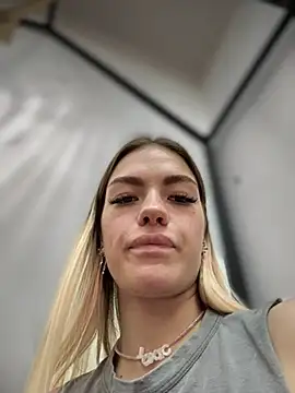 Snapshot of -Sexy_Barbie- chatting on 03.01.25 -Sexy Barbie- online show from 03.01.25