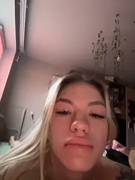 Snapshot of -Sexy_Barbie- chatting on 11.10.25 -Sexy Barbie- online show from 11.10.25