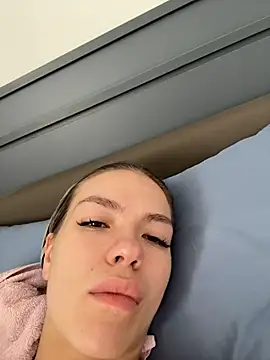 Snapshot of -Sexy_Barbie- chatting on 12.15.25 -Sexy Barbie- online show from 12.15.25