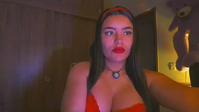 Snapshot of Layla_Nicols chatting on 07.12.26 Layla Nicols online show from 07.12.26