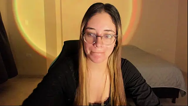 atenas 05  online show from 10.25.25