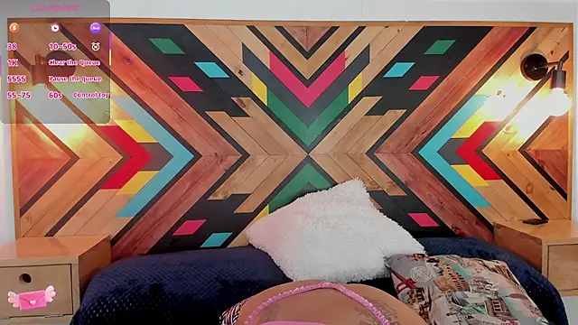 NaiirobiSwan online show from 11.15.25