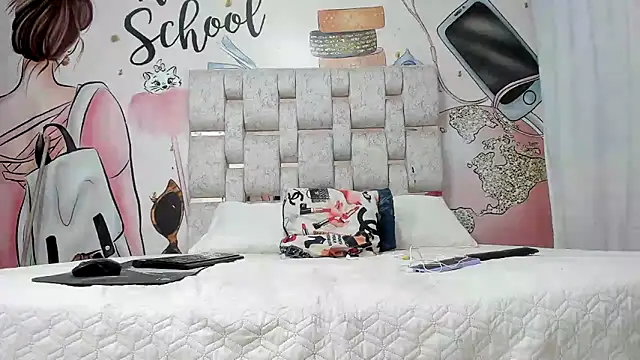 Snapshot of KOURTNEY-- chatting on 01.11.25 KOURTNEY-- online show from 01.11.25