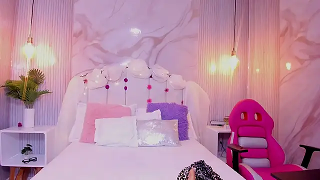 Carohorny4u online show from 09.20.25