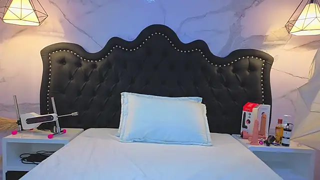 Carohorny4u online show from 05.19.26