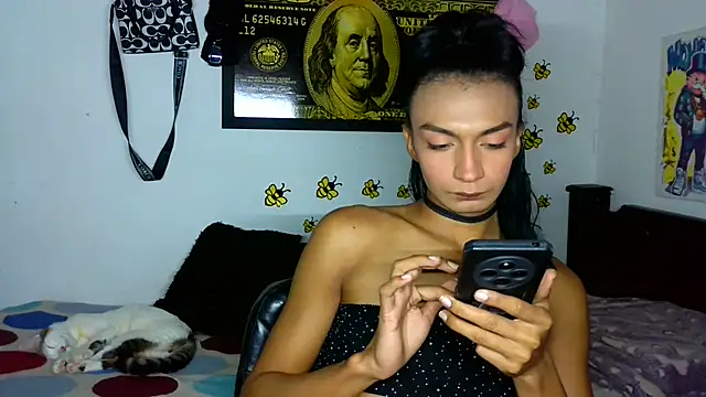 alexxa Rooa online show from 10.27.25