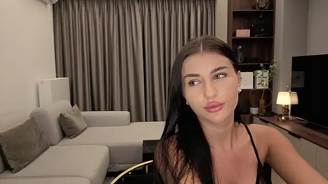 IrisNoire online show from 04.08.26