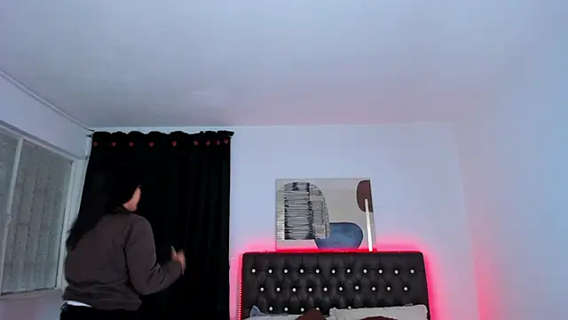 mia aira online show from 02.26.25