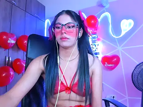 Snapshot of _ALLYSON18_ chatting on 02.14.25 ALLYSON18 online show from 02.14.25