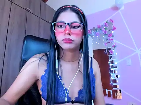 Snapshot of _ALLYSON18_ chatting on 03.14.25 ALLYSON18 online show from 03.14.25