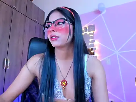 Snapshot of _ALLYSON18_ chatting on 03.19.25 ALLYSON18 online show from 03.19.25