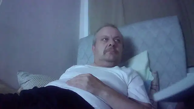 Snapshot of amylrmm1903 chatting on 09.18.25 amylrmm1903 online show from 09.18.25