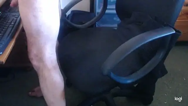 Snapshot of nudedude_9 chatting on 12.02.24 nudedude 9 online show from 12.02.24