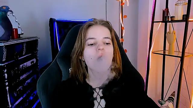 TinaDavil online show from 12.03.24