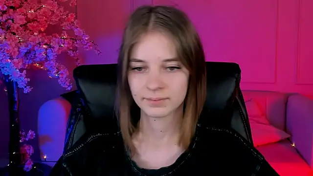 TinaDavil online show from 12.25.24