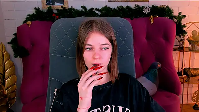 TinaDavil online show from 12.26.24