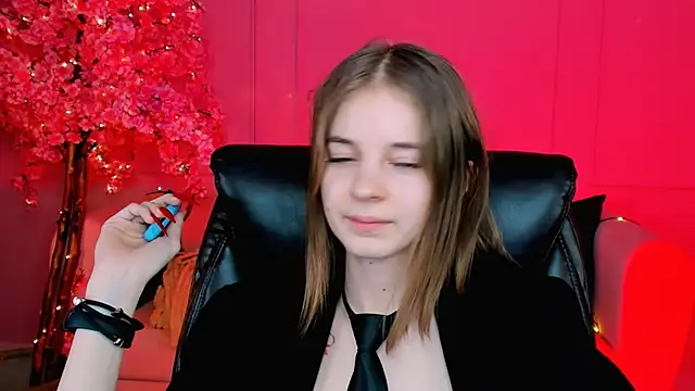 TinaDavil online show from 01.11.25